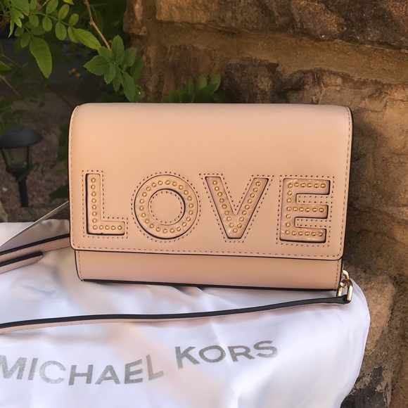 Michael Kors pale pink leather Love Crossbody - Picture 6 of 6